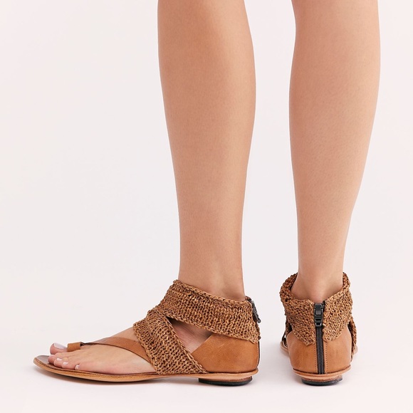 Free People x Cydwoq Weekend Getaway Sandal - Picture 3 of 8